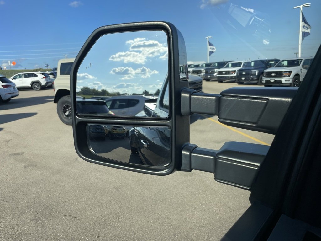 Used 2022 Ford F350 XLT w/ FX4 Off-Road Package image 36