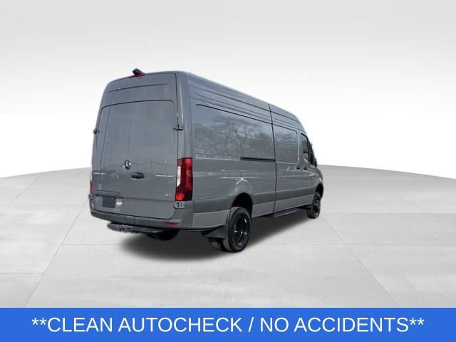 Used 2024 Mercedes-Benz Sprinter 3500 image 3