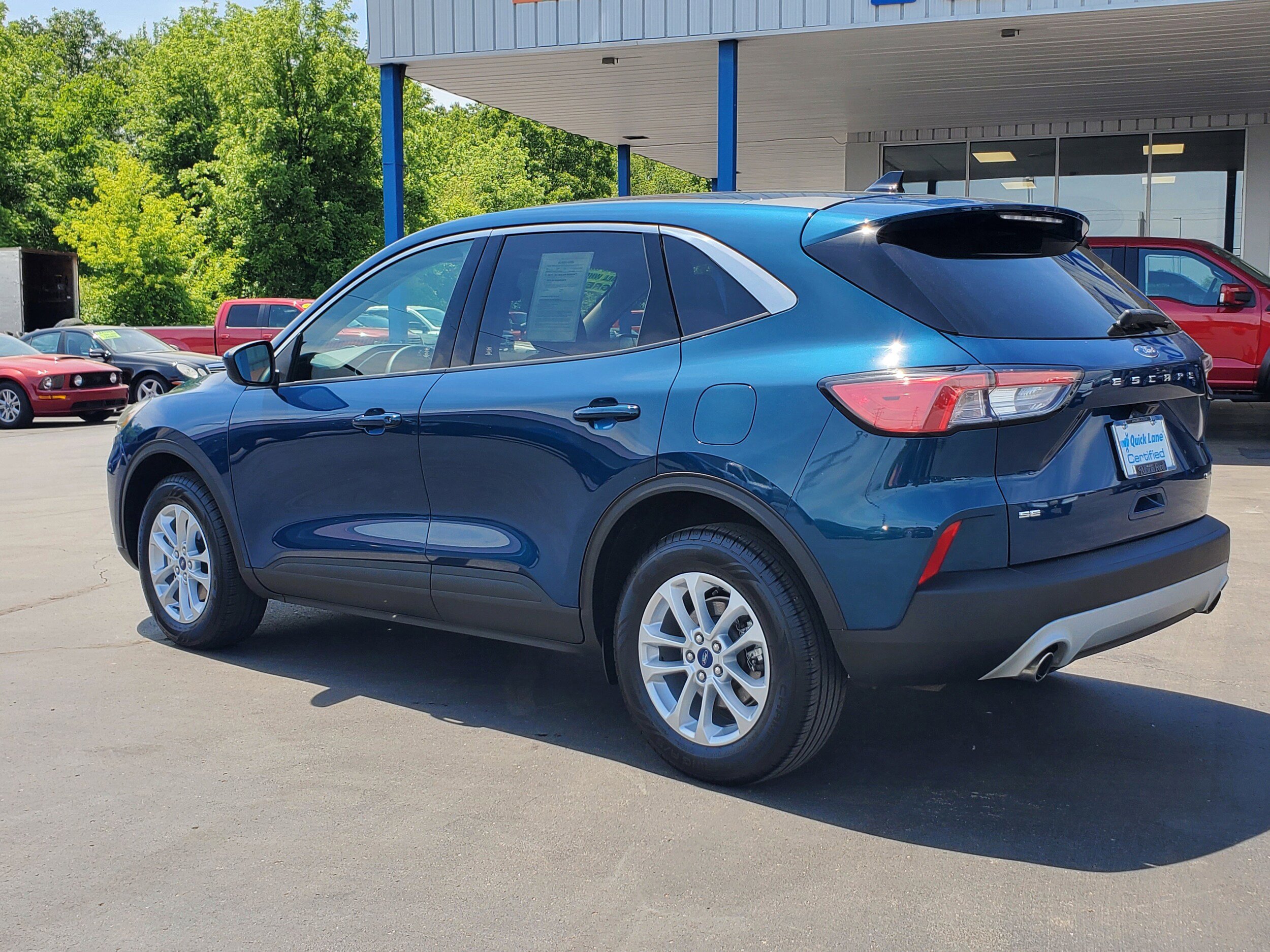 Used 2020 Ford Escape SE AWD/4WD image 3