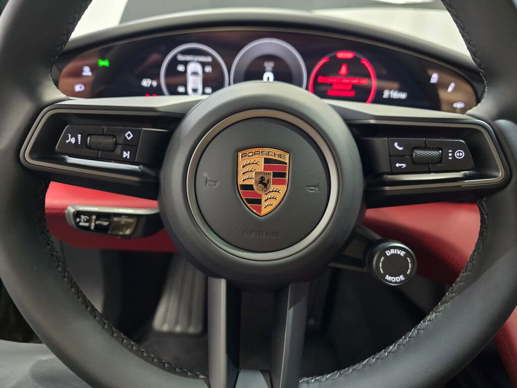 New 2025 Porsche Taycan 4S image 15