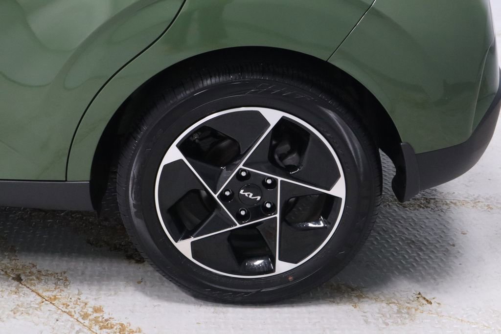 Used 2023 Kia Soul EX image 14