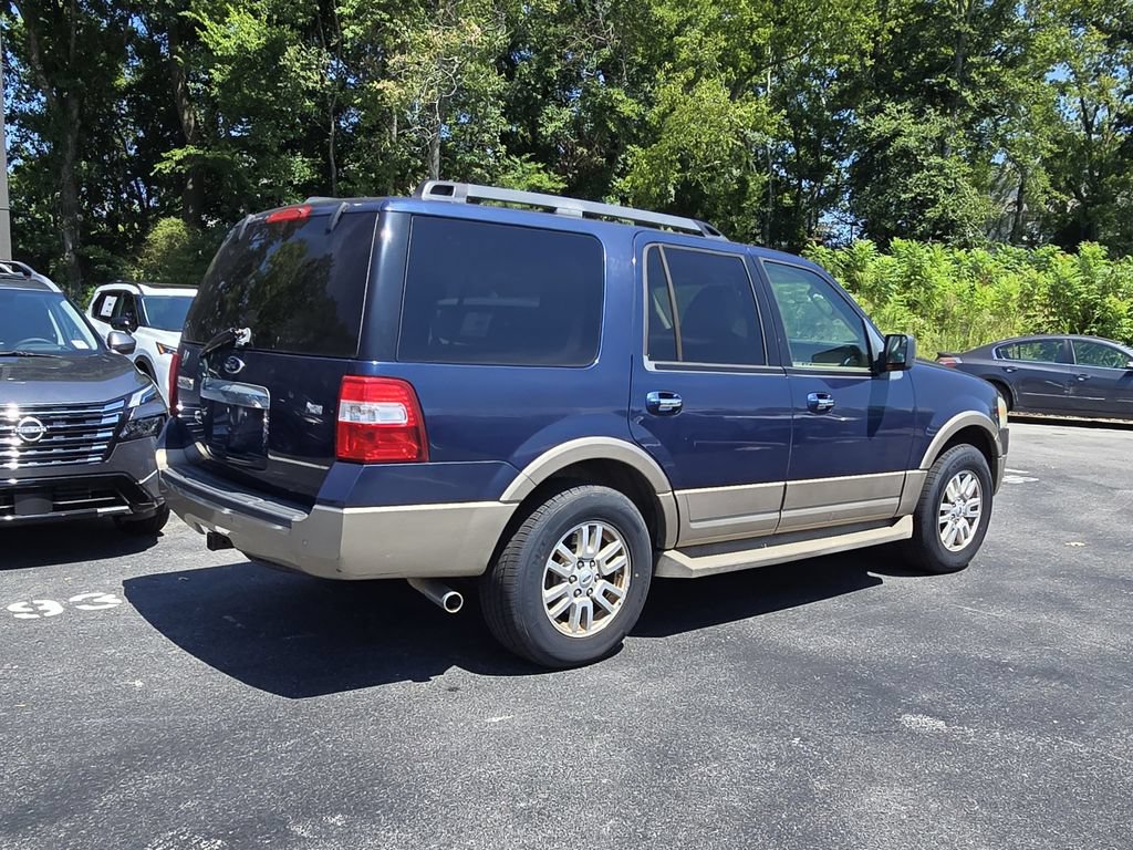 Used 2013 Ford Expedition XLT RWD image 3