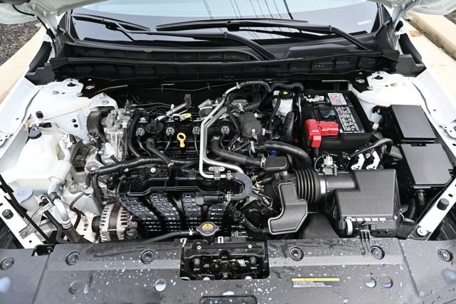 Used 2025 Nissan Altima 2.5 SV FWD image 15