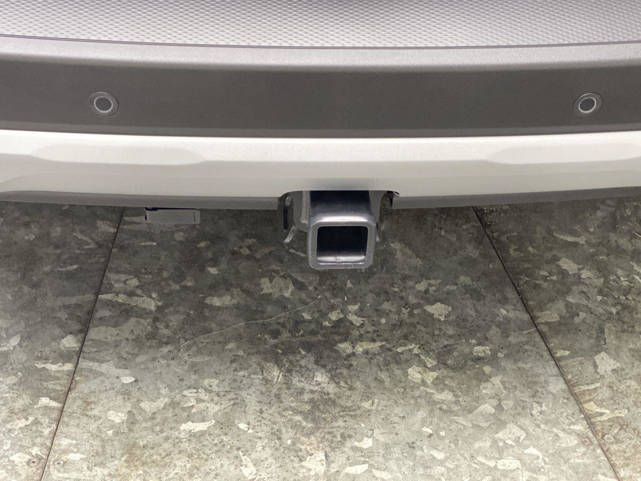 New 2024 Ford Escape SE w/ PHEV Premium Package FWD image 31