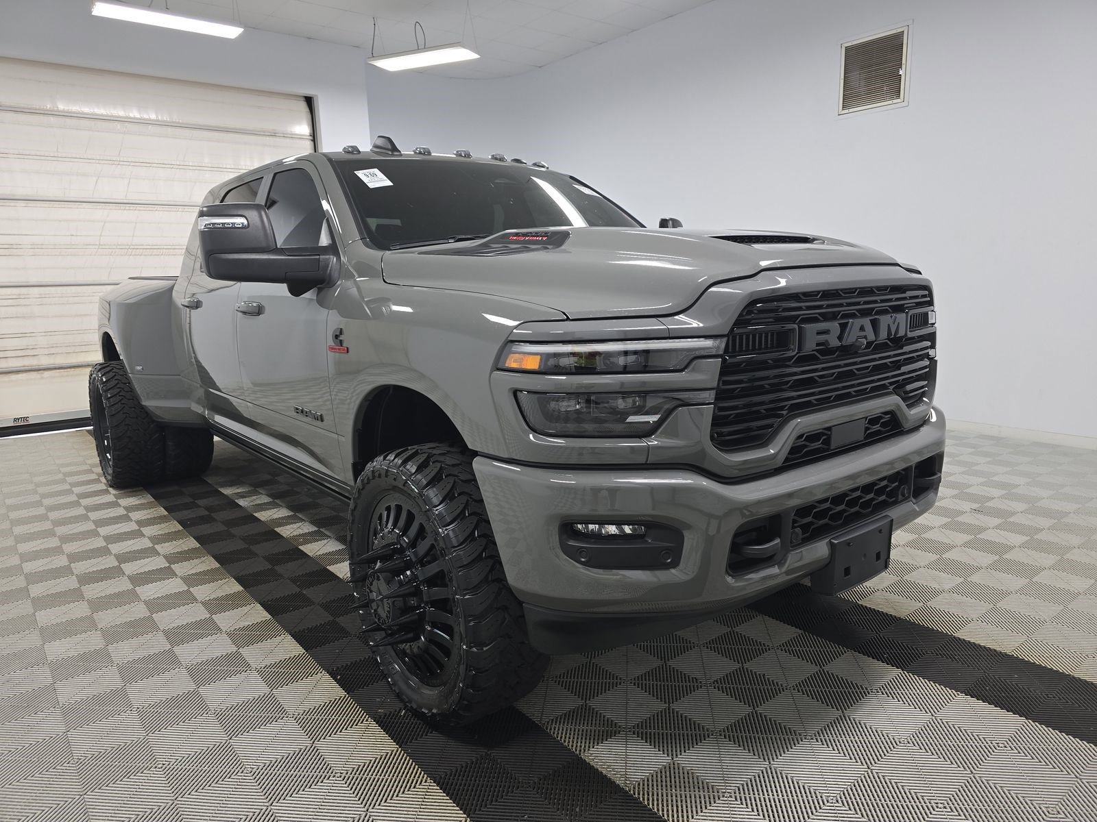 Used 2026 RAM 3500 Laramie video 3