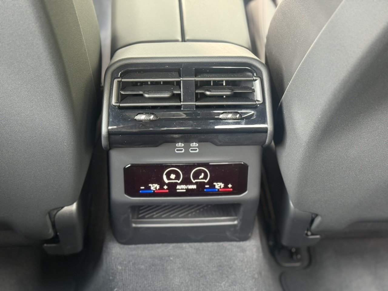 Certified 2026 BMW i5 M60 w/ M Sport Package RWD image 26