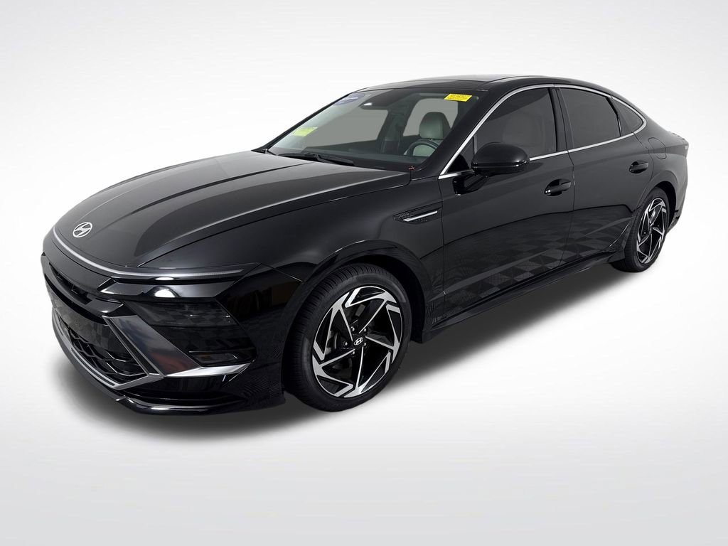Used 2024 Hyundai Sonata SEL w/ Convenience Package FWD image 9