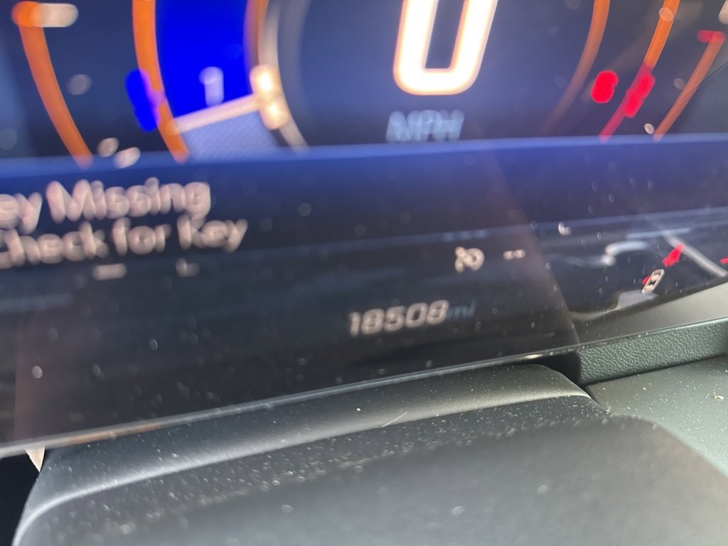 Used 2025 Chevrolet Traverse LT image 16