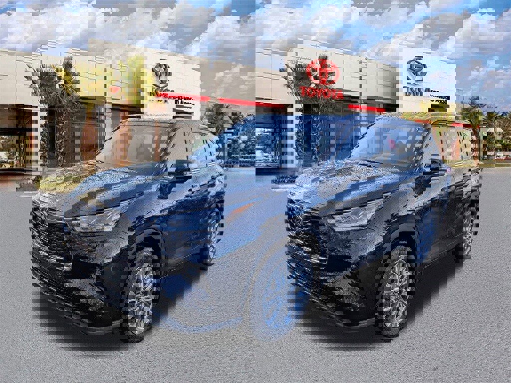 New 2026 Toyota Highlander Limited image 9