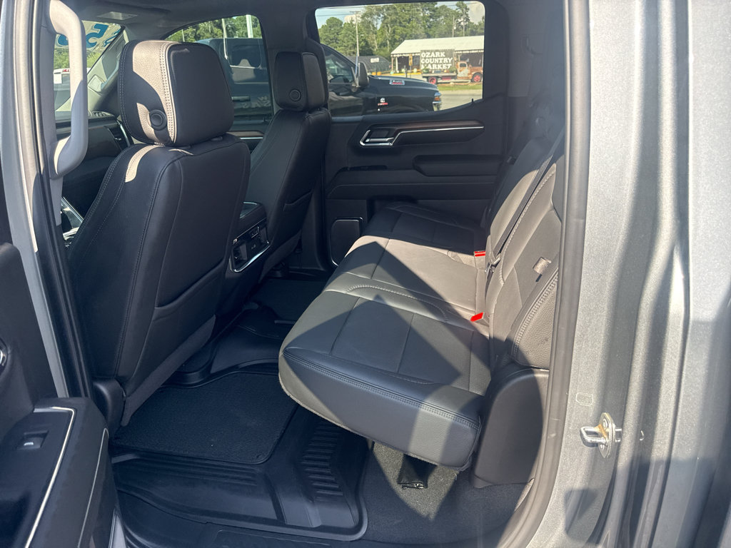 Used 2024 GMC Sierra 1500 Denali AWD/4WD image 13