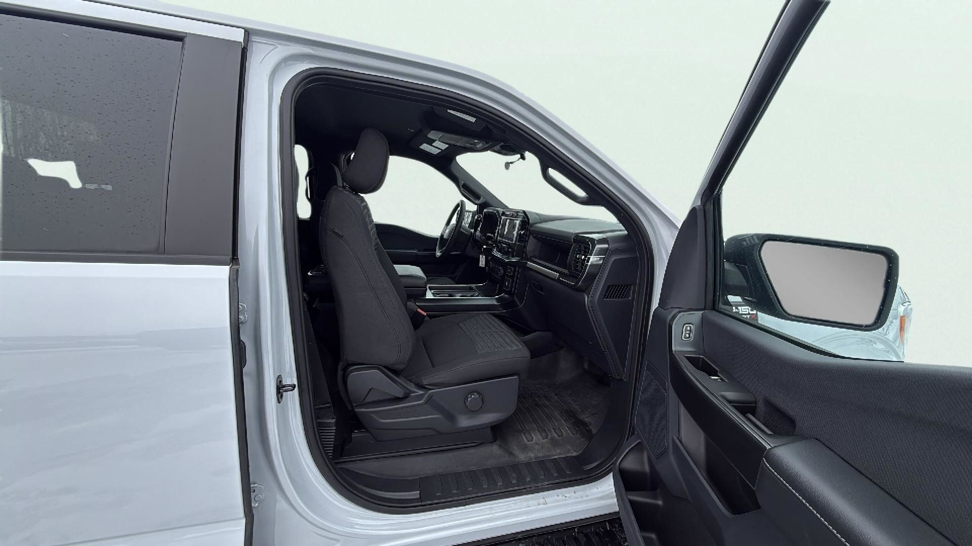 Certified 2022 Ford F150 XL w/ STX Appearance Package image 17