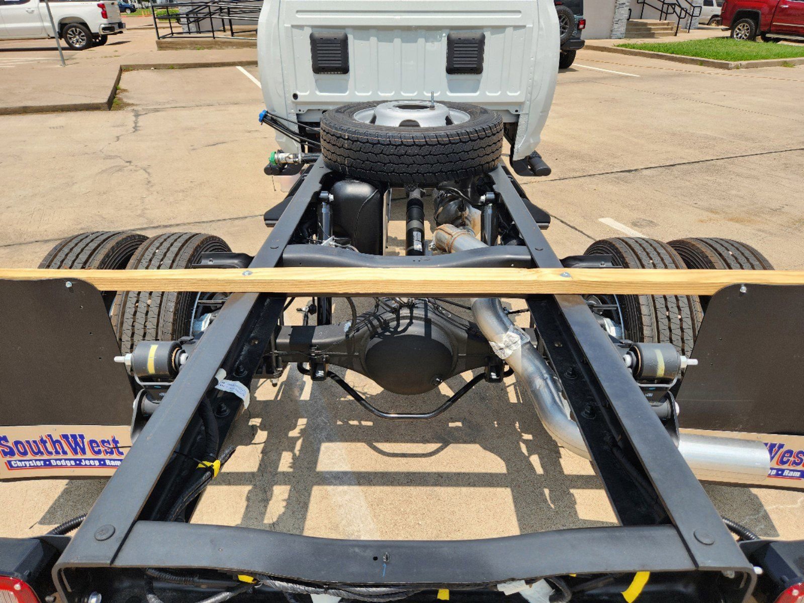 New 2024 RAM 5500 Tradesman w/ Safety Group image 23