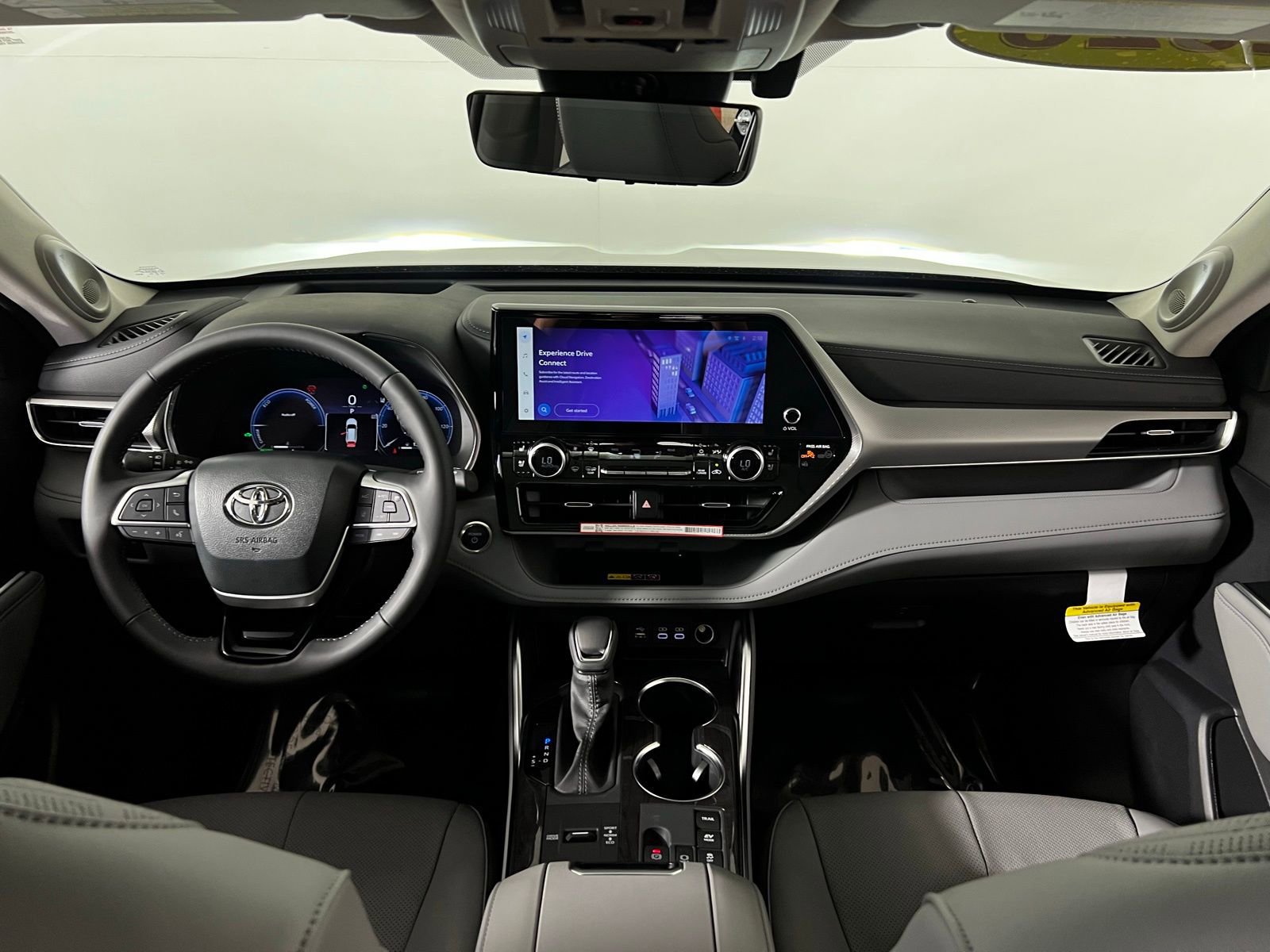 Used 2026 Toyota Highlander Platinum AWD/4WD image 29