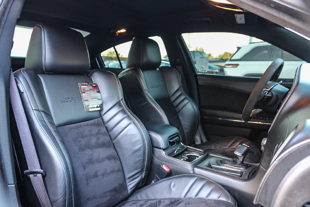 Used 2022 Dodge Charger SRT Hellcat w/ Carbon/Suede Interior Package RWD image 17