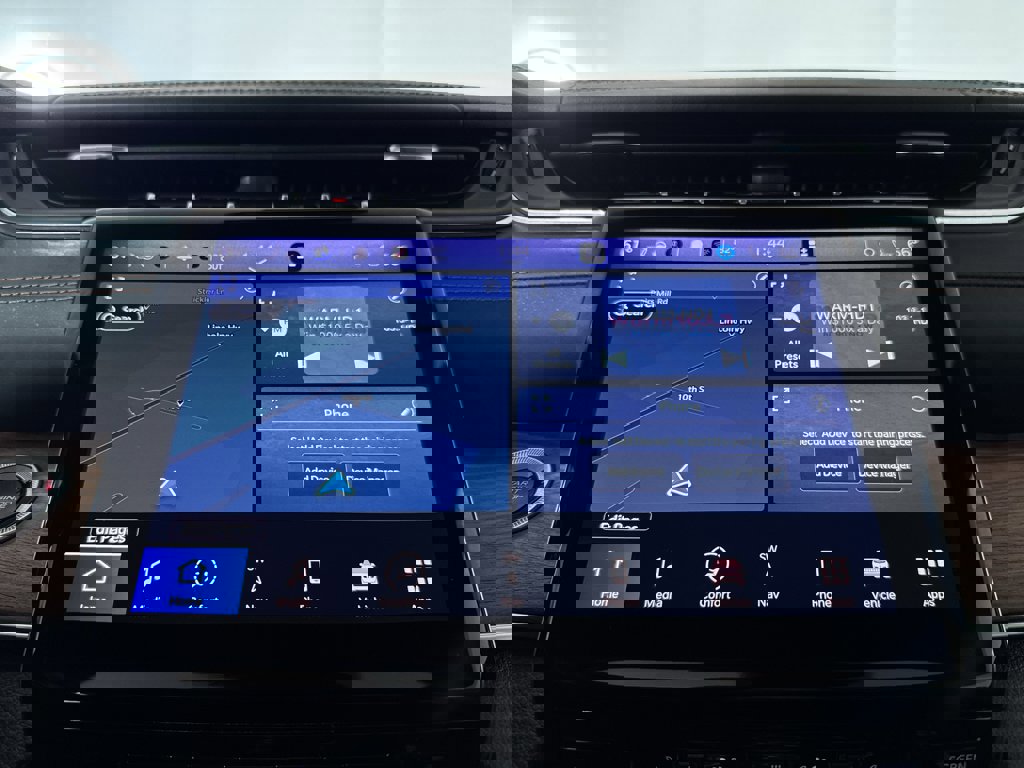 Used 2021 Jeep Grand Cherokee L Summit w/ Luxury Tech Group V image 16