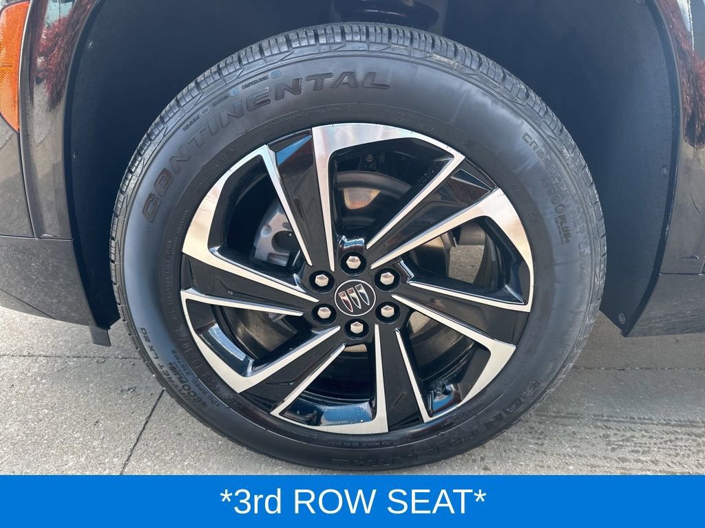 Used 2025 Buick Enclave Sport Touring FWD image 8