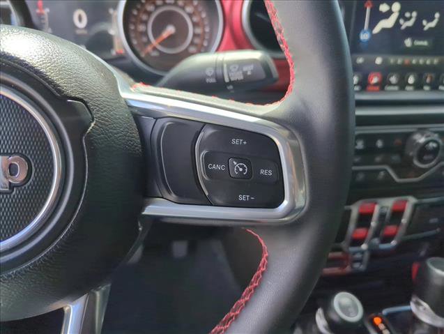 Used 2023 Jeep Gladiator Rubicon w/ Cold Weather Group AWD/4WD image 18