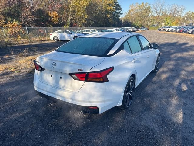 New 2025 Nissan Altima 2.5 SR w/ SR Premium Package FWD image 6