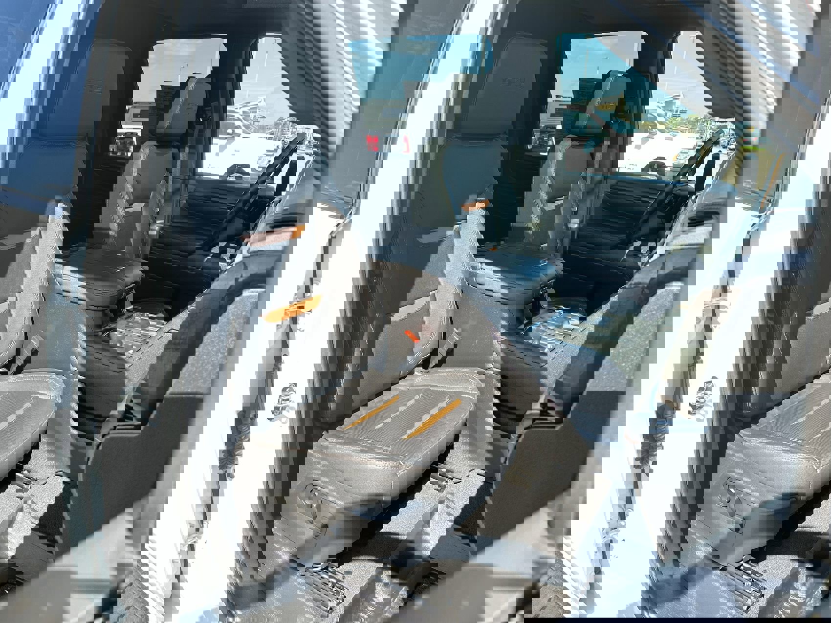 Used 2024 GMC Sierra 2500 AT4 w/ AT4 Premium Plus Package image 25