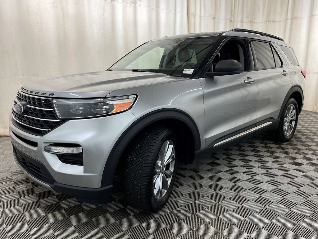 Used 2020 Ford Explorer XLT AWD/4WD image 17