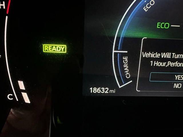 Used 2025 Toyota Camry LE w/ Convenience Package AWD/4WD image 27