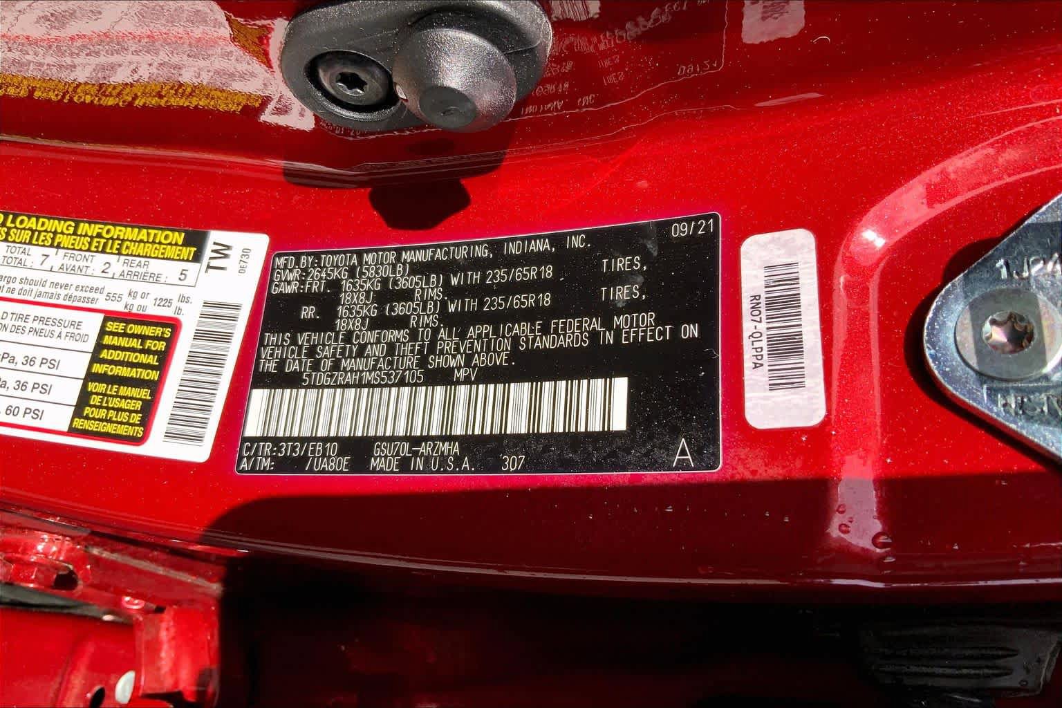 Used 2021 Toyota Highlander XLE FWD image 32