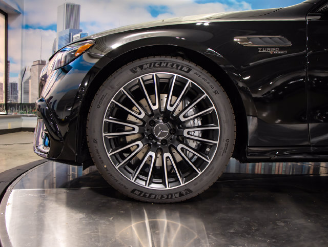 New 2026 Mercedes-Benz E 53 AMG e 4MATIC Wagon image 7