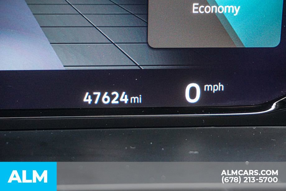 Used 2024 Volkswagen Atlas Cross Sport SE image 58