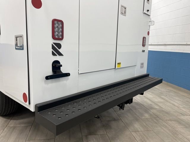 New 2025 Chevrolet Express 3500 Work Van w/ Power Convenience Package image 39