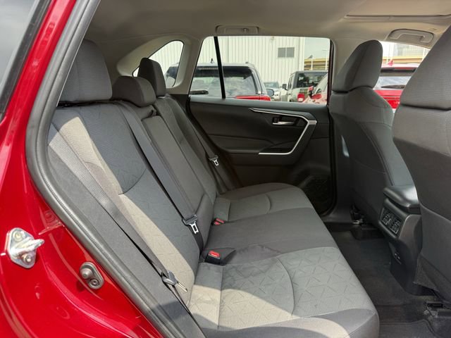 Used 2024 Toyota RAV4 XLE w/ Convenience Package FWD image 32