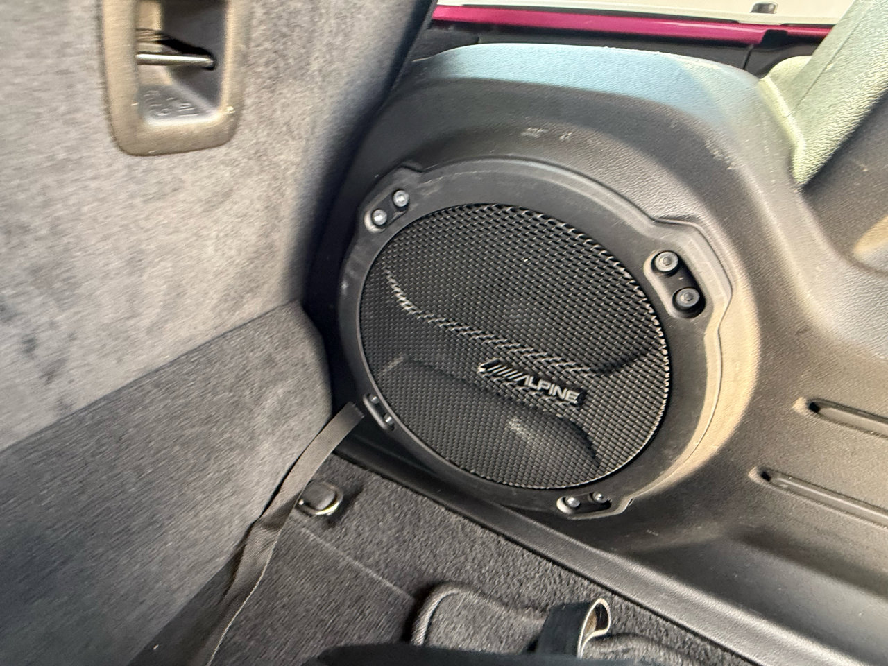 Used 2022 Jeep Wrangler Unlimited Sahara w/ Cold Weather Group image 36