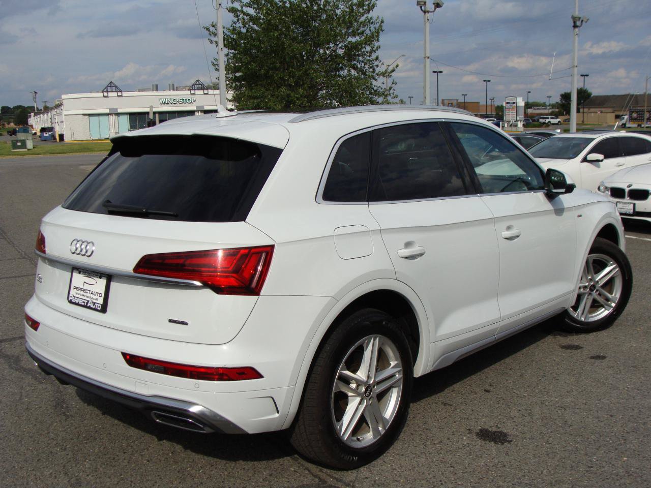 Used 2021 Audi Q5 e Premium Plus w/ Premium Plus Package AWD/4WD image 6