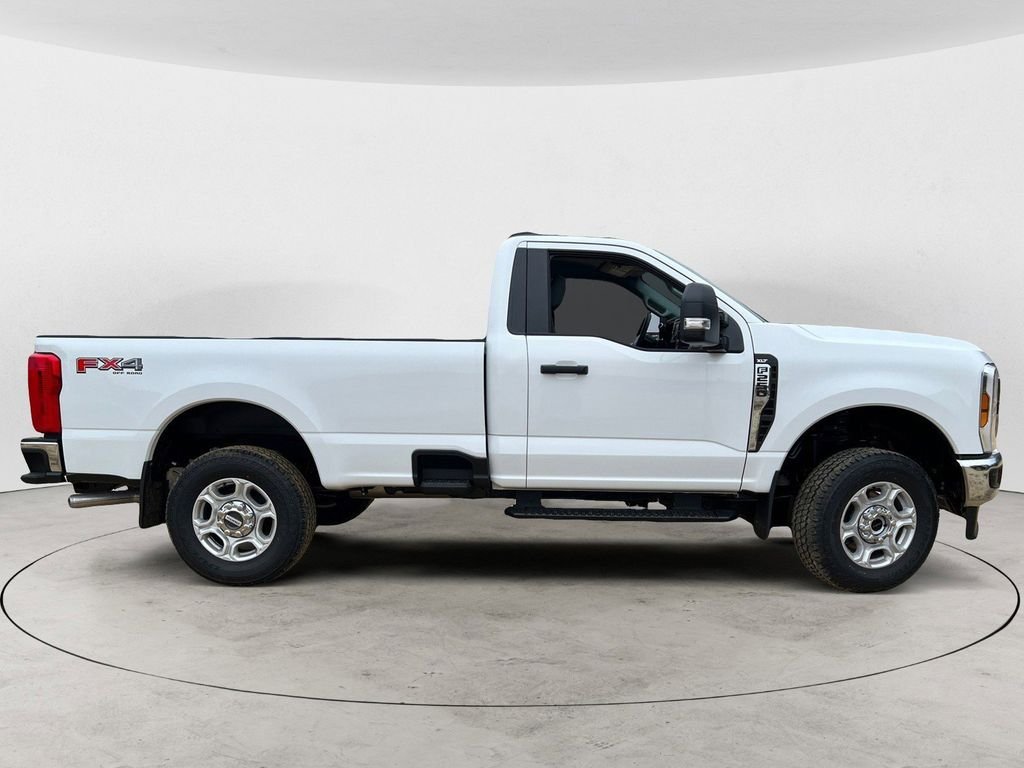 New 2026 Ford F250 XLT w/ FX4 Off-Road Package AWD/4WD image 3