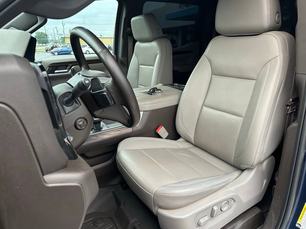 Used 2023 GMC Sierra 1500 SLT w/ SLT Premium Package AWD/4WD image 13