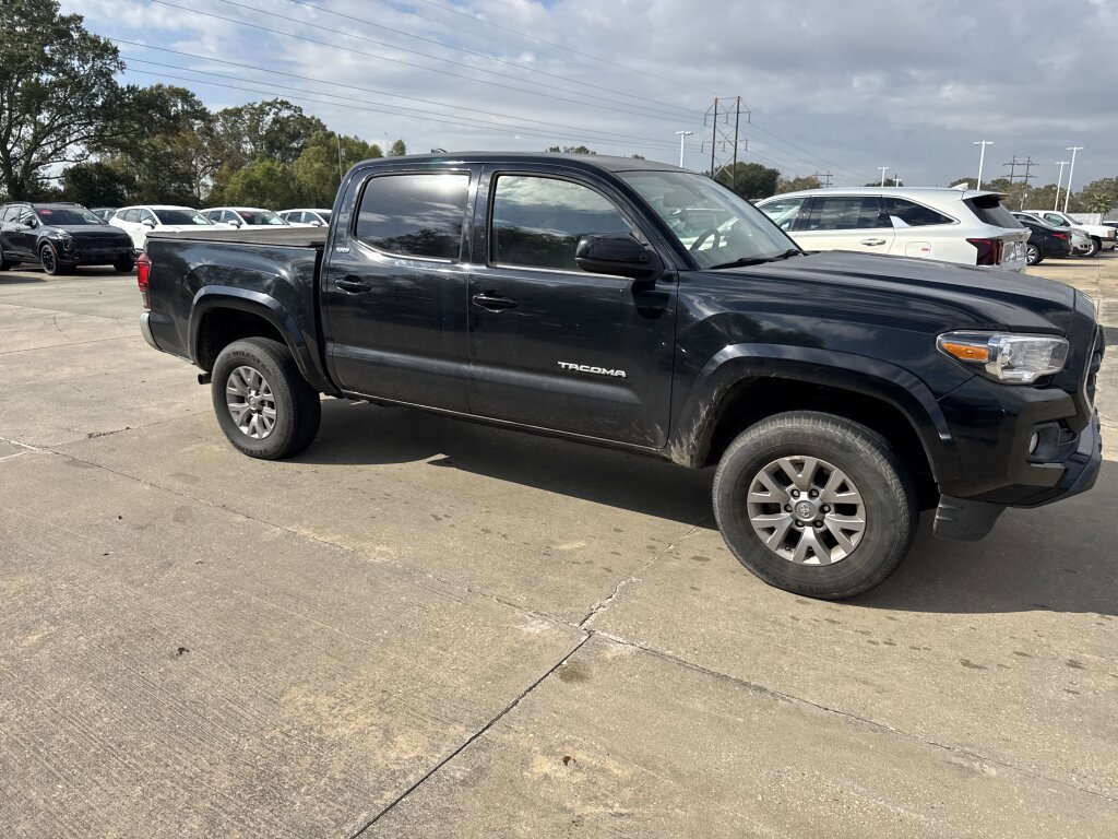 Used 2018 Toyota Tacoma SR5 image 11