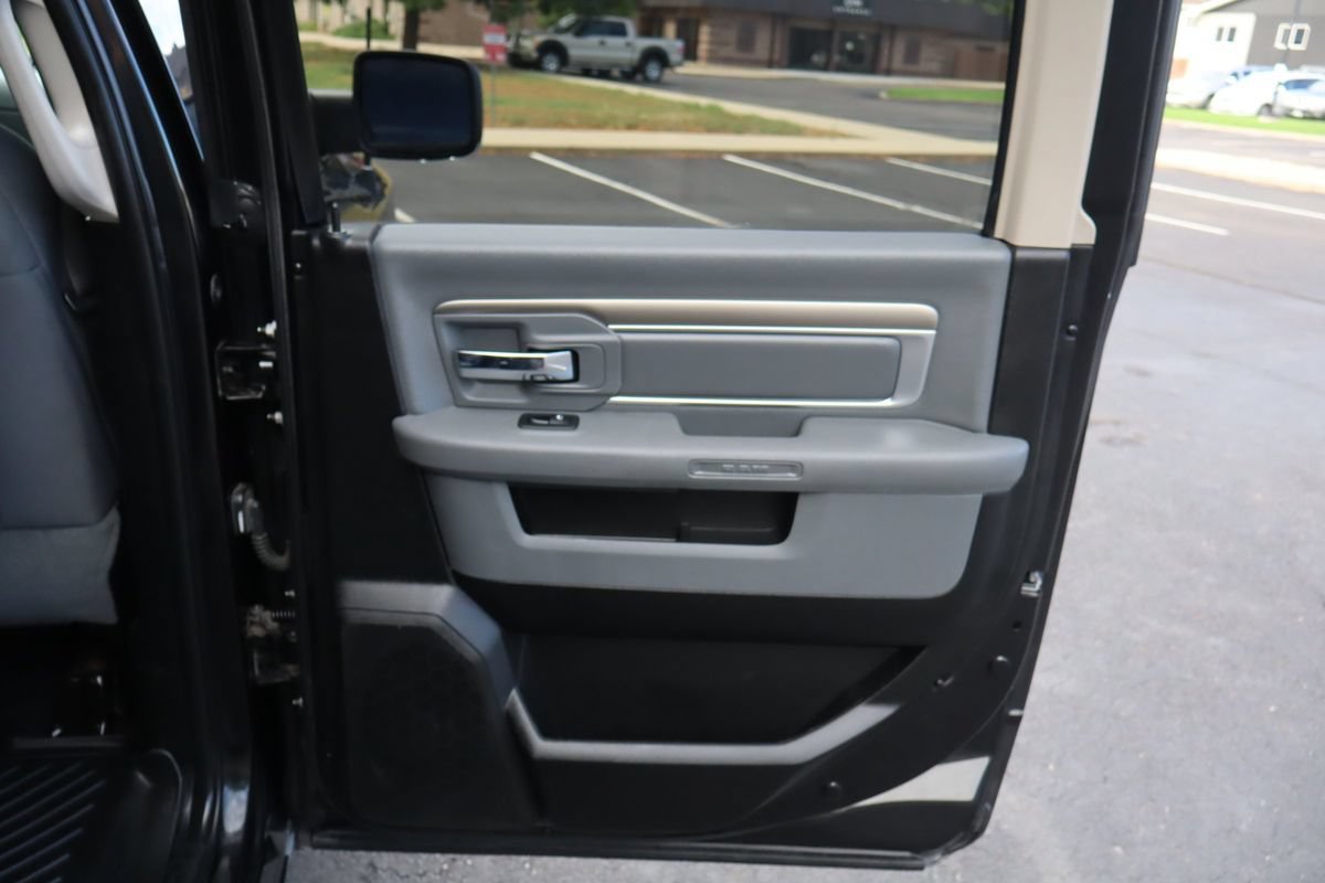 Used 2019 RAM 1500 Big Horn AWD/4WD image 25