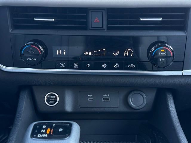 Used 2023 Nissan Rogue SV image 28