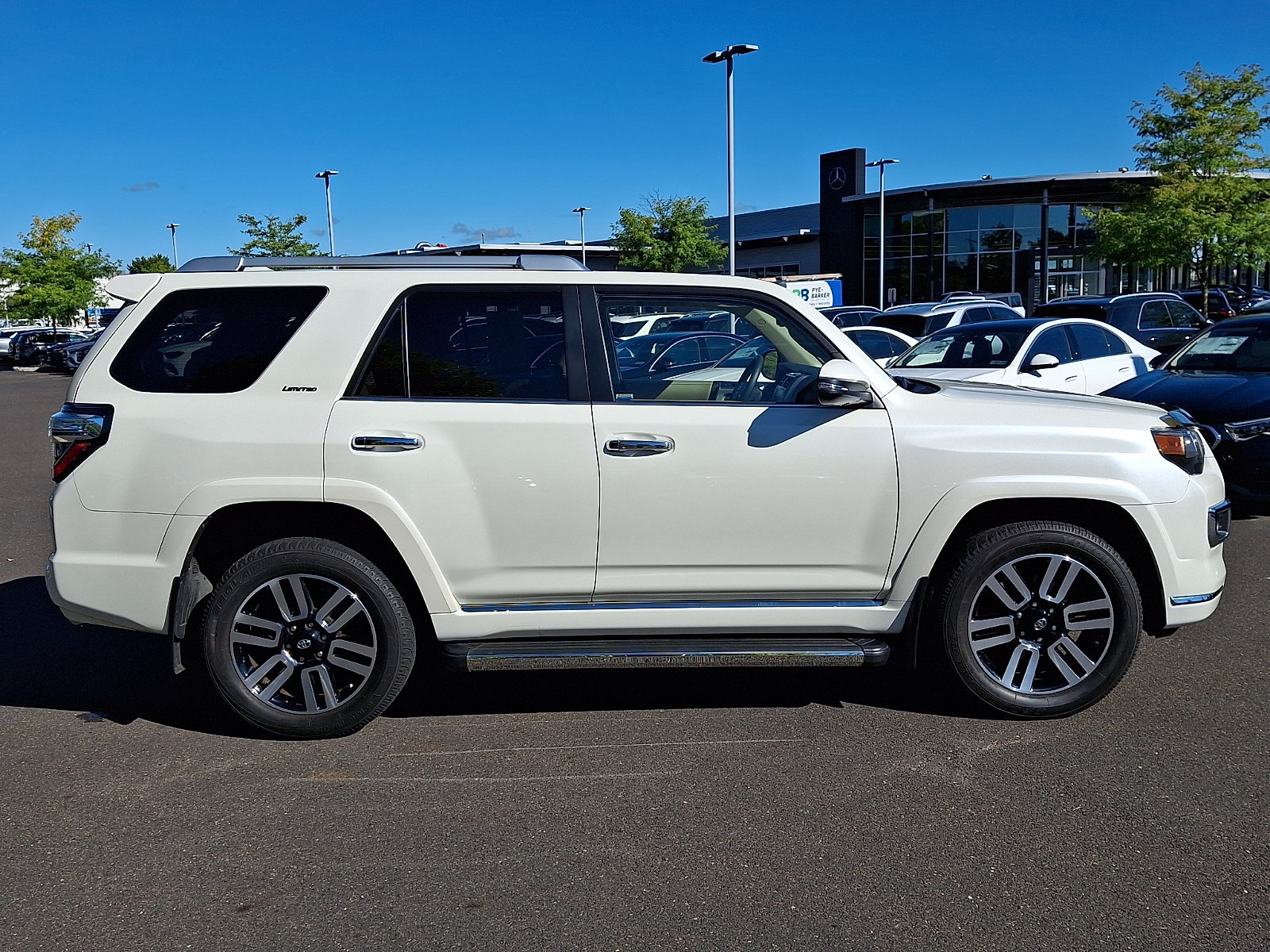 Used 2021 Toyota 4Runner Limited AWD/4WD image 7