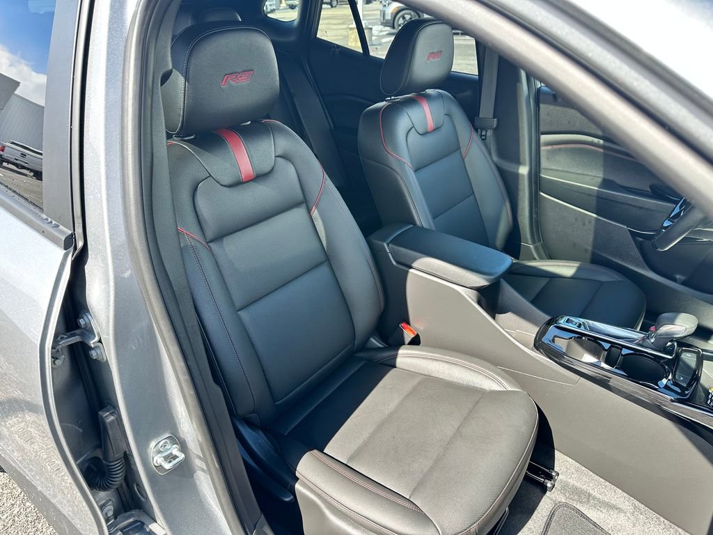 Used 2025 Chevrolet Trax RS w/ Sunroof Package image 19