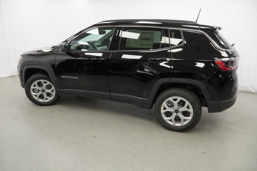 Certified 2025 Jeep Compass Latitude w/ Convenience Group image 15