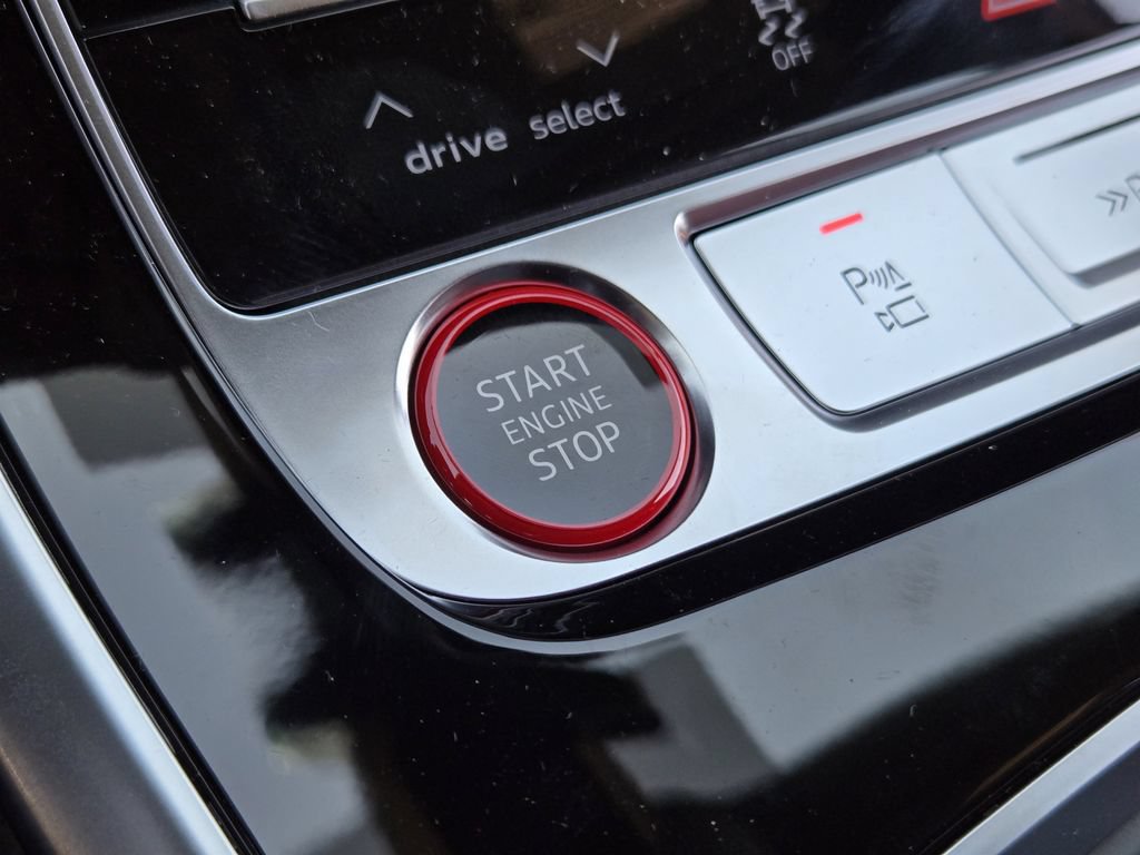 New 2026 Audi SQ7 Prestige AWD/4WD image 25