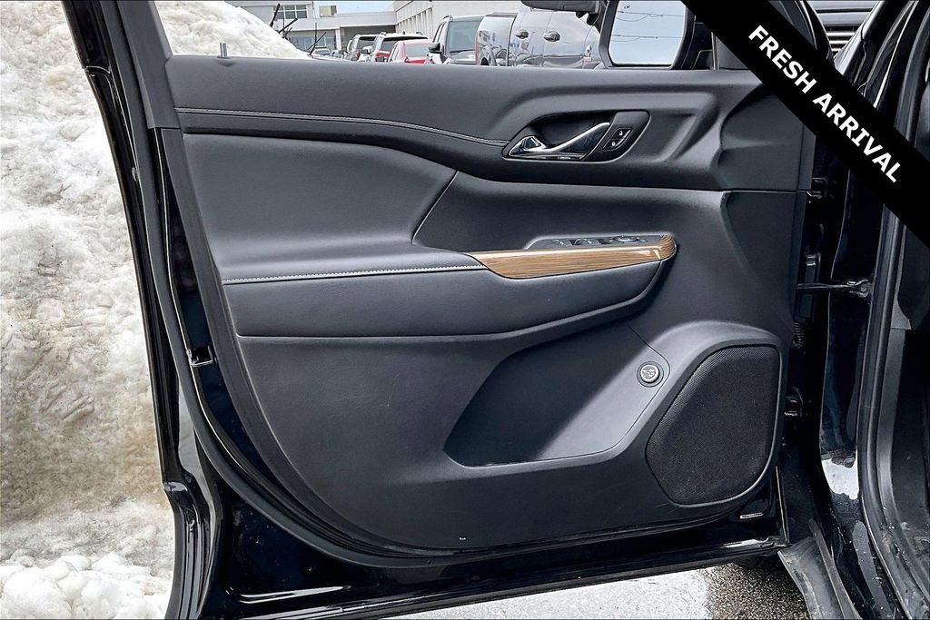 Used 2023 GMC Acadia SLE w/ Driver Convenience Package image 19