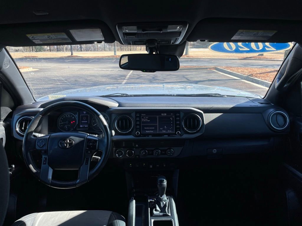 Used 2020 Toyota Tacoma TRD Off-Road w/ Technology Package image 10