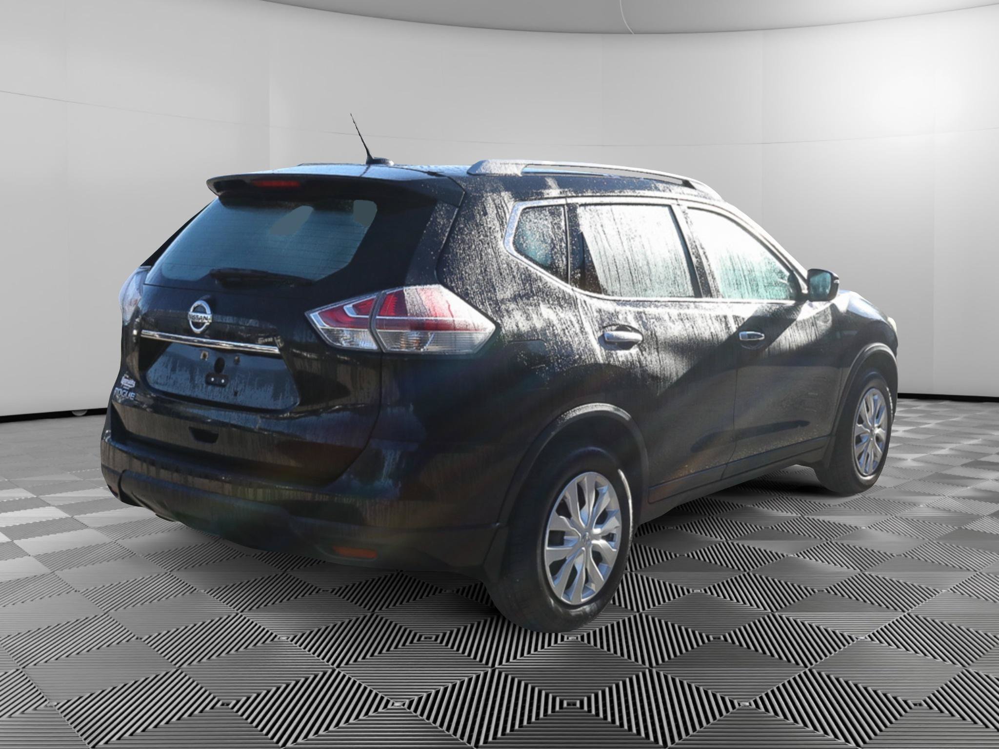 Used 2016 Nissan Rogue S FWD image 8