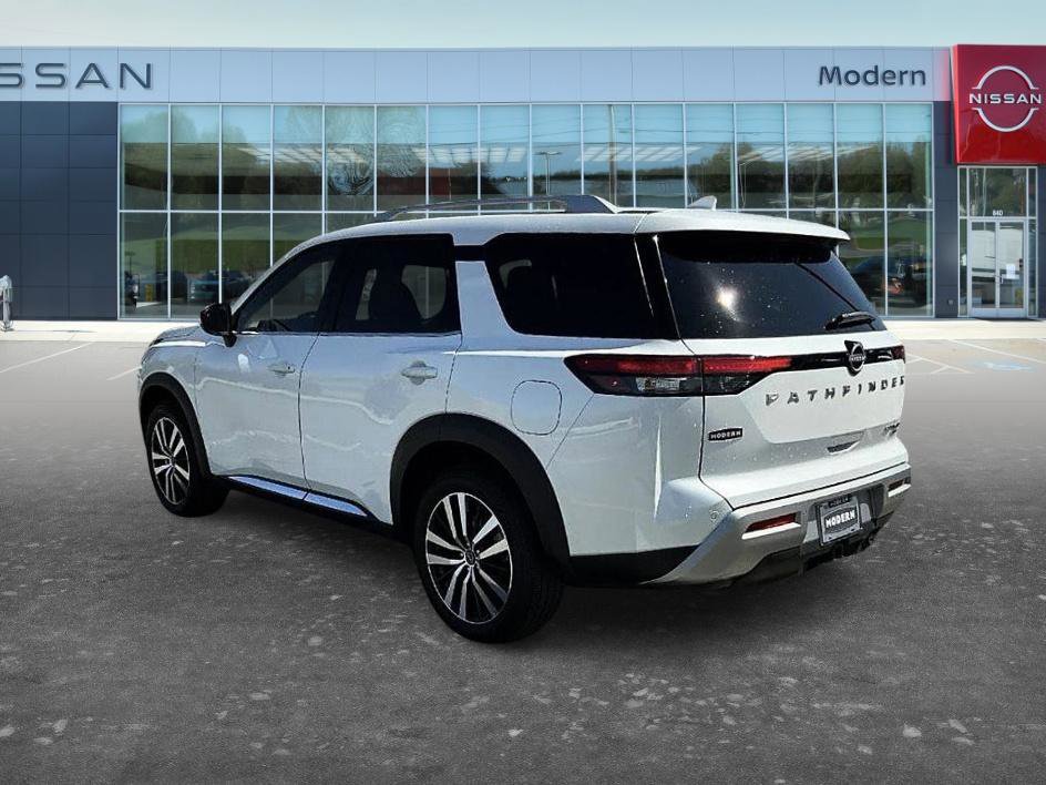 Certified 2025 Nissan Pathfinder Platinum AWD/4WD image 2