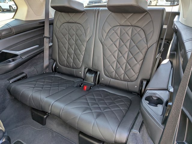 Used 2024 BMW X7 xDrive40i w/ Premium Package AWD/4WD image 20