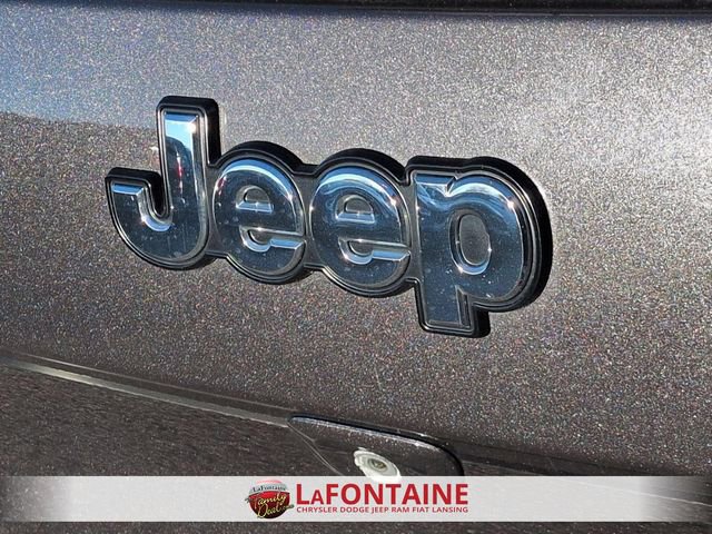 Used 2015 Jeep Cherokee Latitude w/ Comfort/Convenience Group image 9