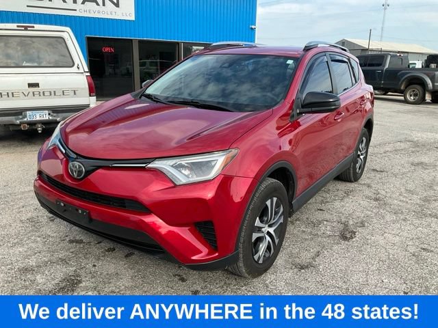 Used 2017 Toyota RAV4 LE FWD image 3