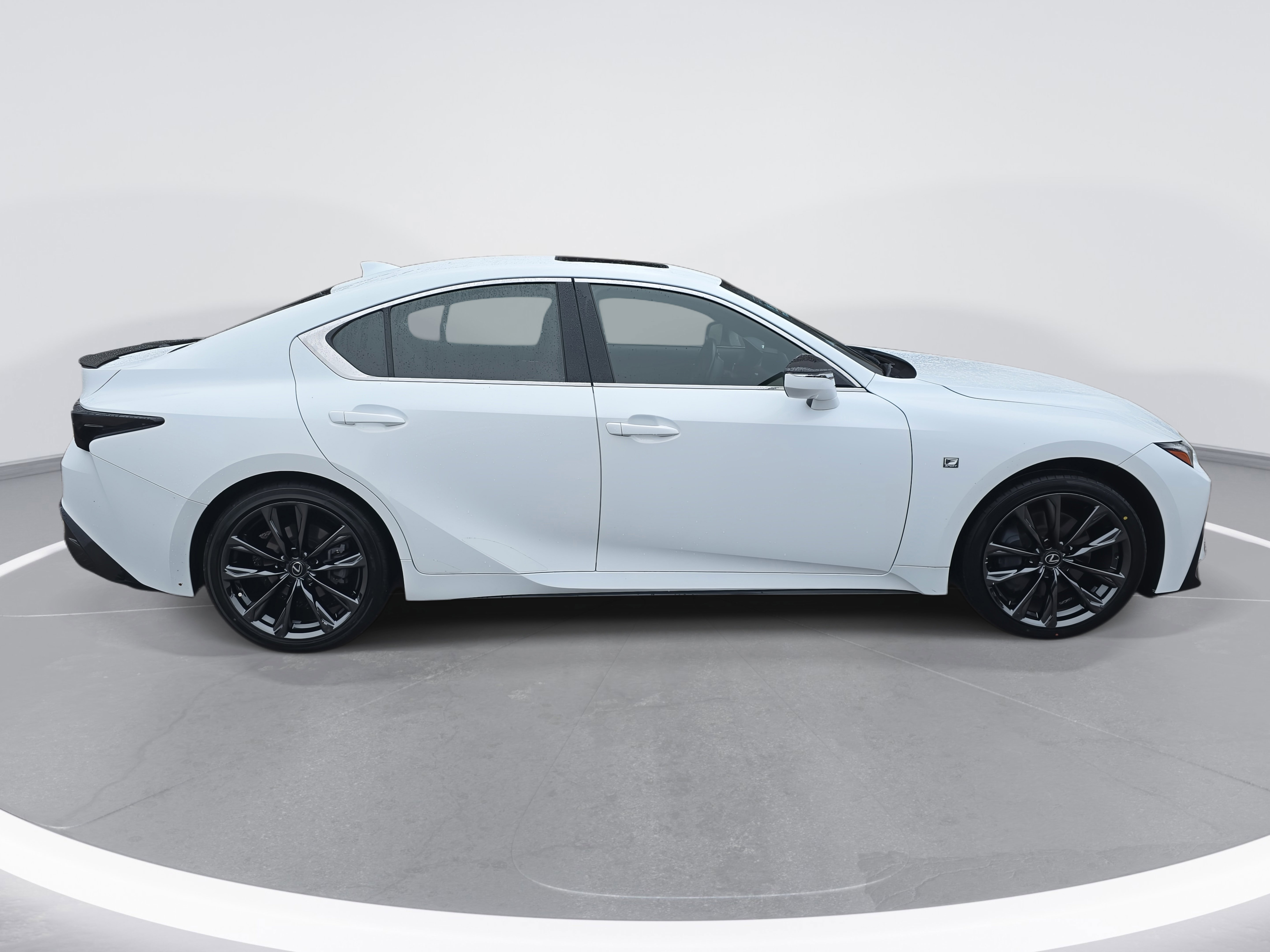 Used 2023 Lexus IS 350 F Sport image 4