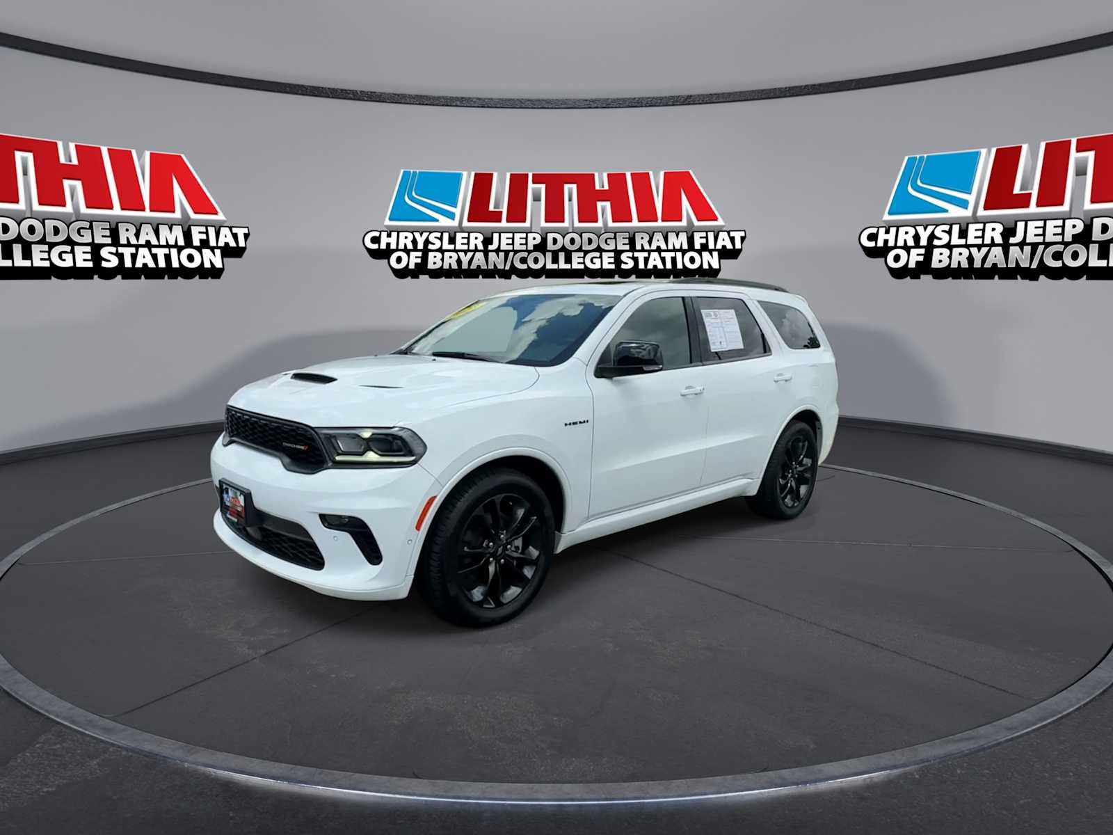Used 2023 Dodge Durango R/T AWD/4WD image 4
